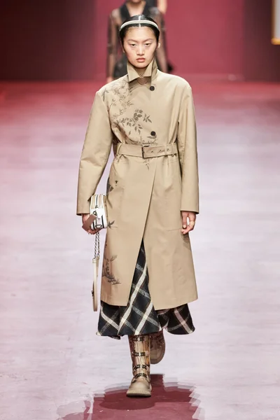 Look 33